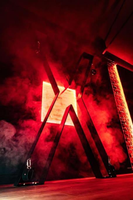 Loveroom O Diable Des Plaisirs Avec Jacuzzi Туркоан Екстериор снимка